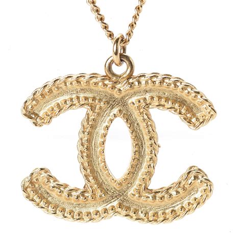 chanel big cc necklace